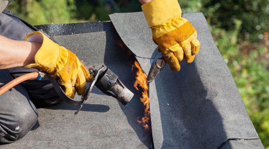 Professional gutter cleaning in Camptonville, CA